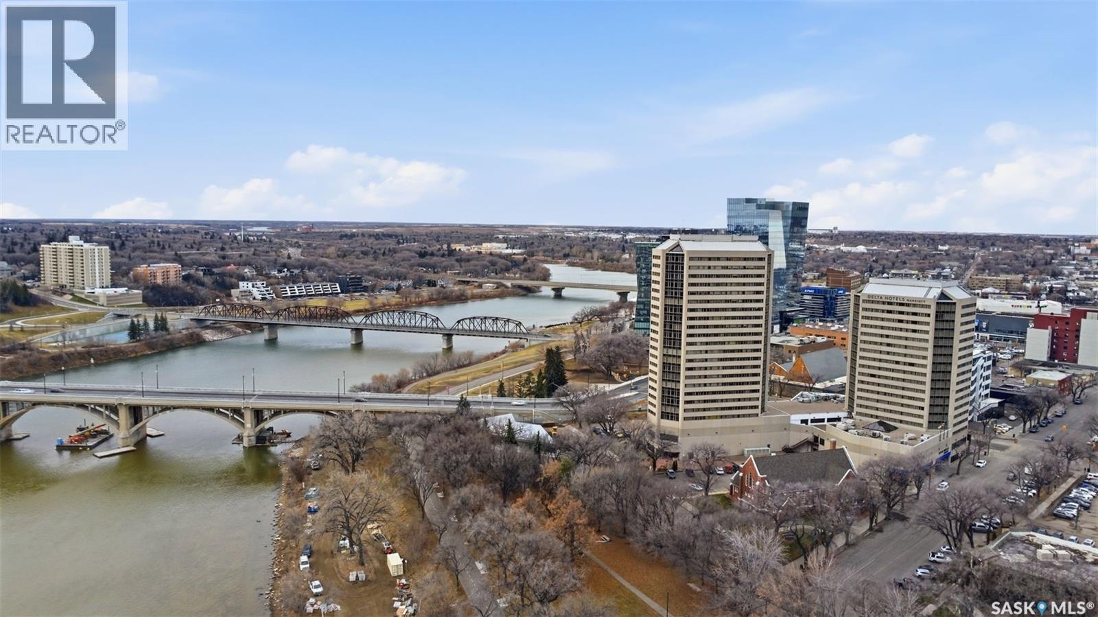 1080 424 Spadina Crescent E, Saskatoon, SK - Outdoor With View