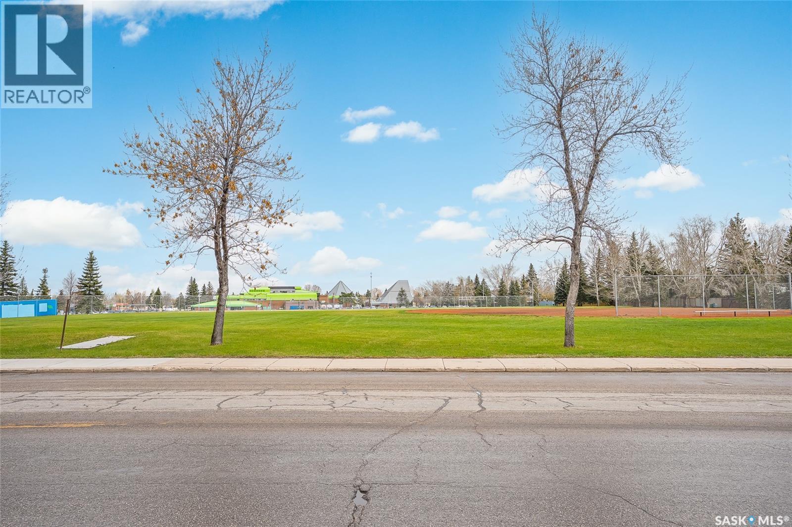 1 135 Pinehouse Drive, Saskatoon, SK - Outdoor With View
