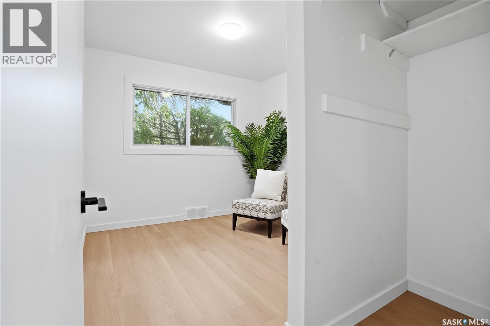 2201 Broadway Avenue, Saskatoon, SK - Indoor Photo Showing Other Room