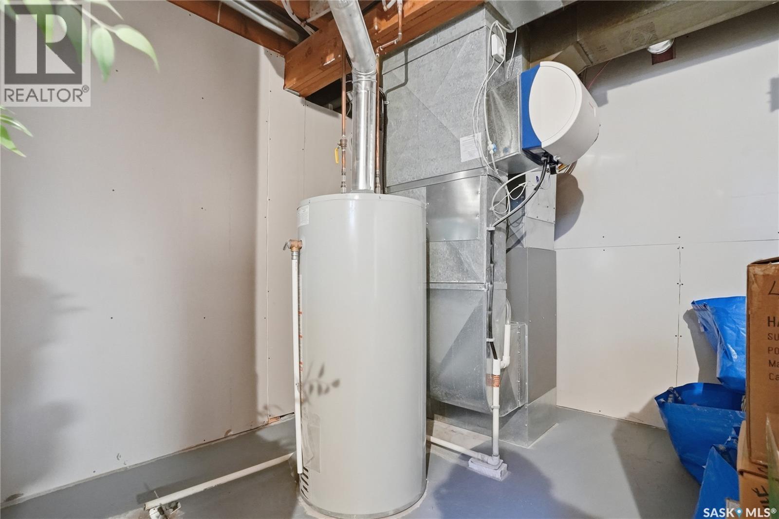 2201 Broadway Avenue, Saskatoon, SK - Indoor Photo Showing Basement