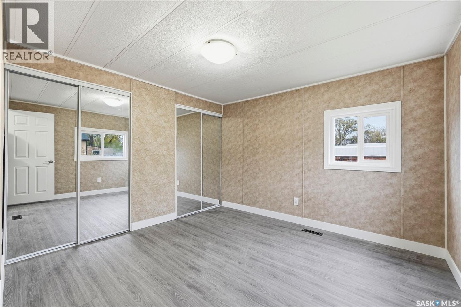 2 219 Grant Street, Saskatoon, SK