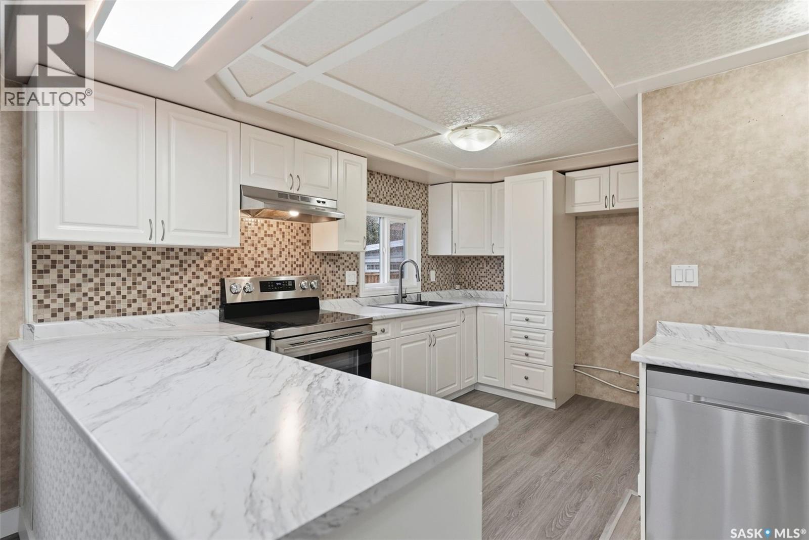 2 219 Grant Street, Saskatoon, SK