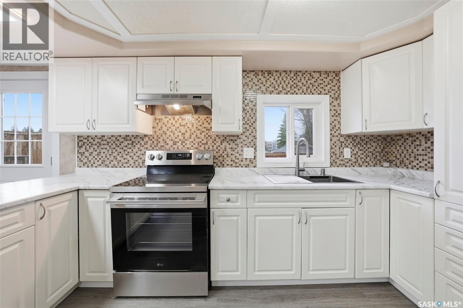 2 219 Grant Street, Saskatoon, SK