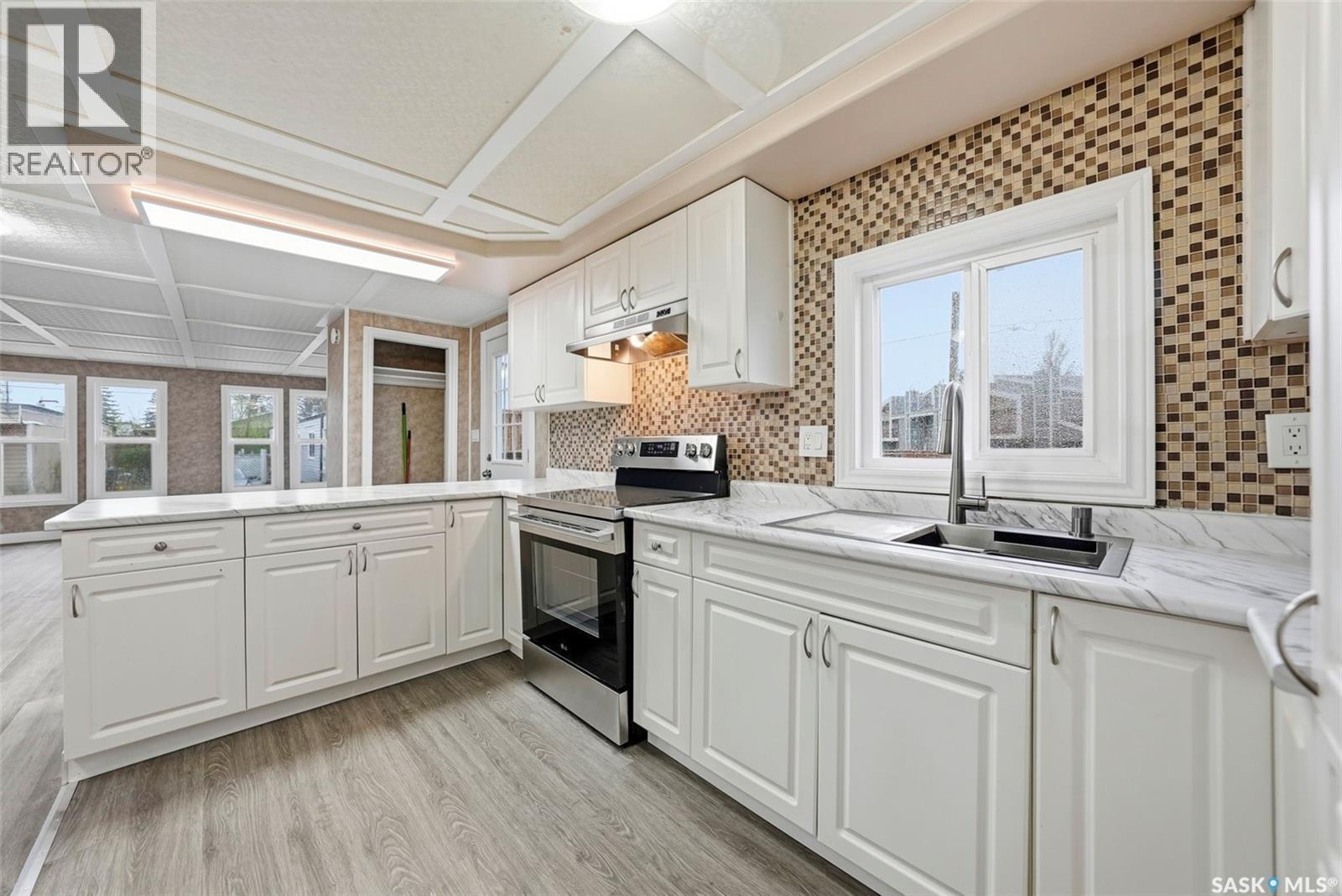 2 219 Grant Street, Saskatoon, SK