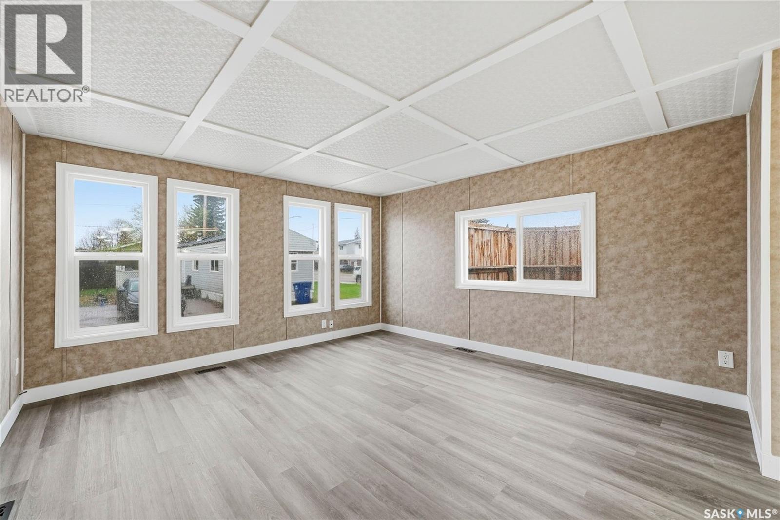 2 219 Grant Street, Saskatoon, SK