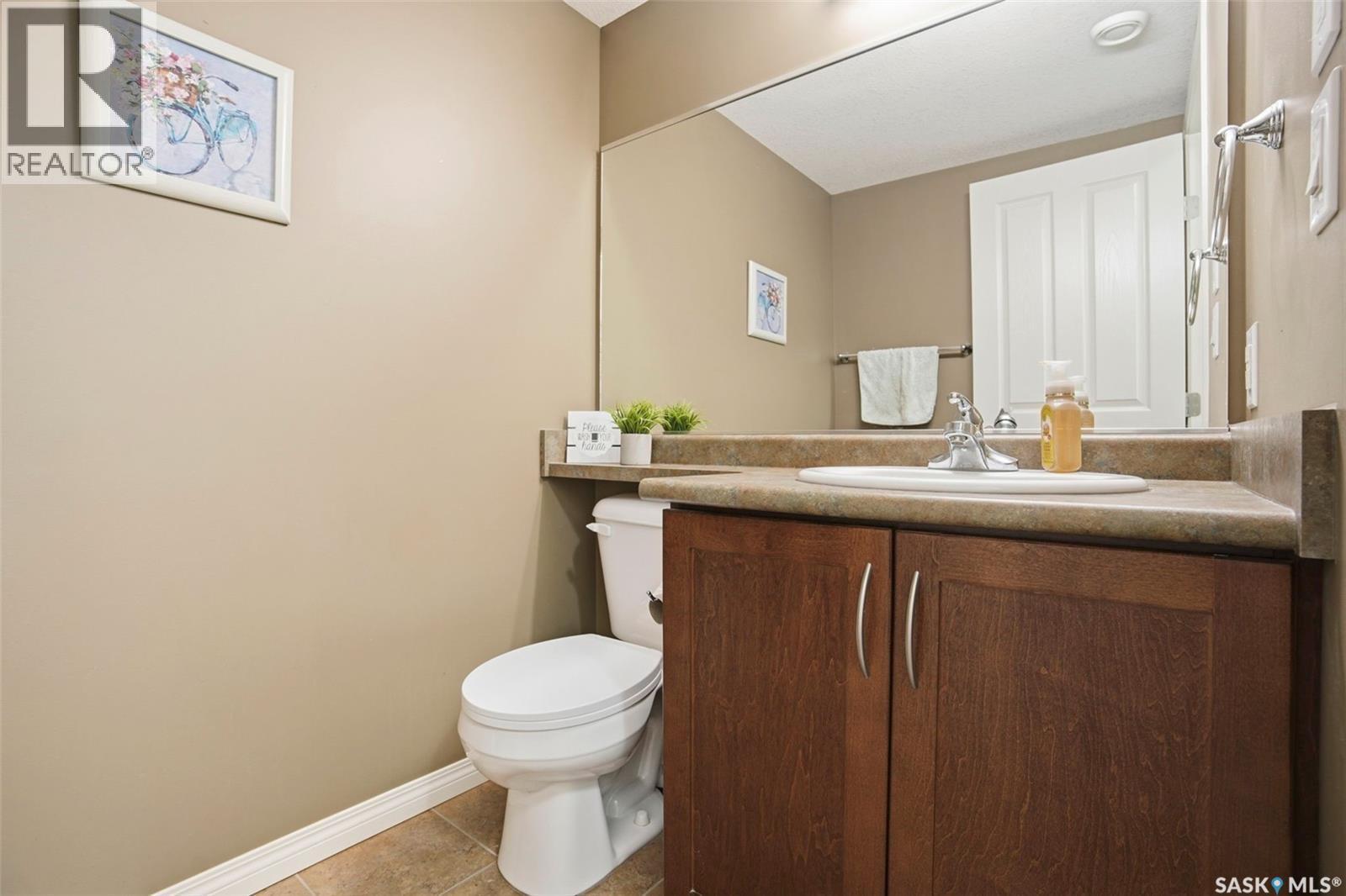 21 1600 Muzzy Drive, Prince Albert, SK - Indoor Photo Showing Bathroom