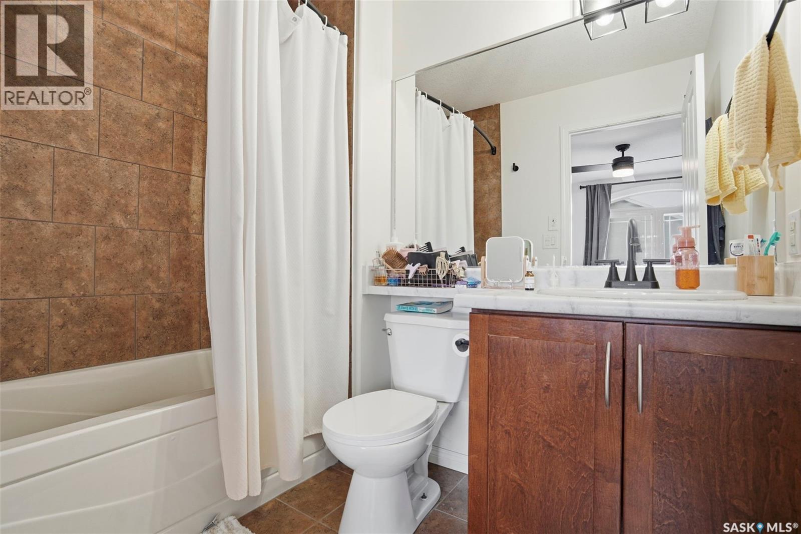 21 1600 Muzzy Drive, Prince Albert, SK - Indoor Photo Showing Bathroom