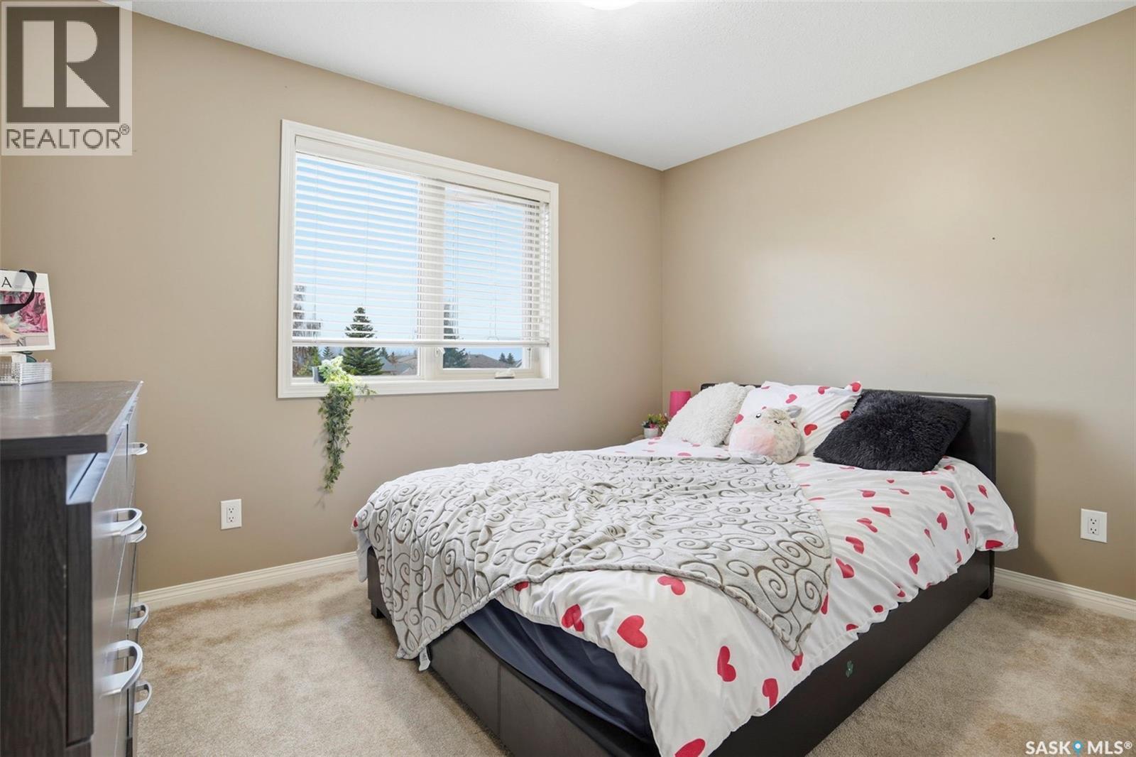 21 1600 Muzzy Drive, Prince Albert, SK - Indoor Photo Showing Bedroom