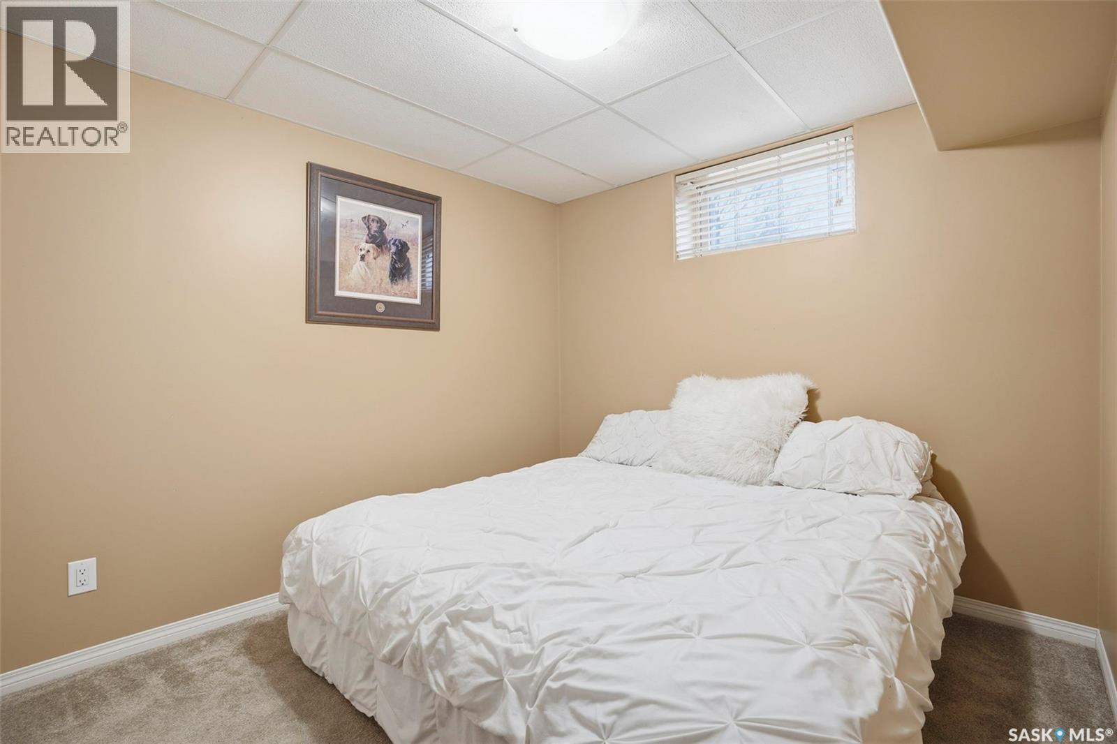 21 1600 Muzzy Drive, Prince Albert, SK - Indoor Photo Showing Bedroom
