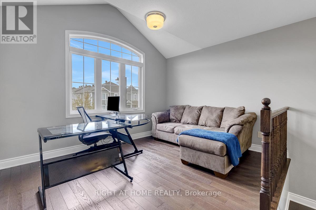 771 Devario Crescent, Ottawa, ON - Indoor Photo Showing Other Room