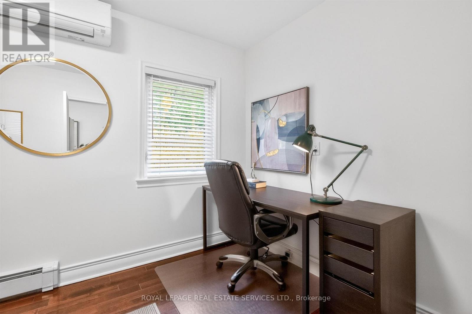 25 Lorindale Avenue, Toronto, ON - Indoor Photo Showing Office