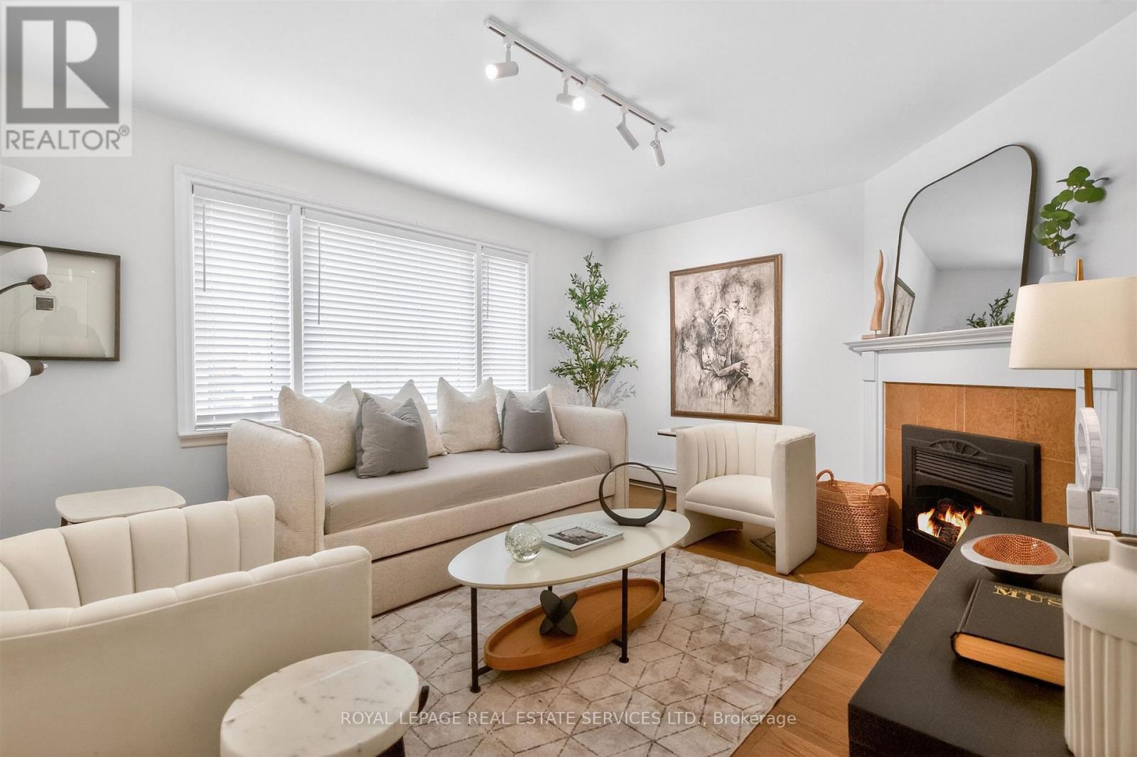 25 Lorindale Avenue, Toronto, ON - Indoor Photo Showing Living Room With Fireplace