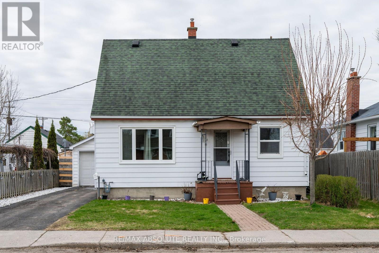 61 Third Avenue, Arnprior, ON - Outdoor