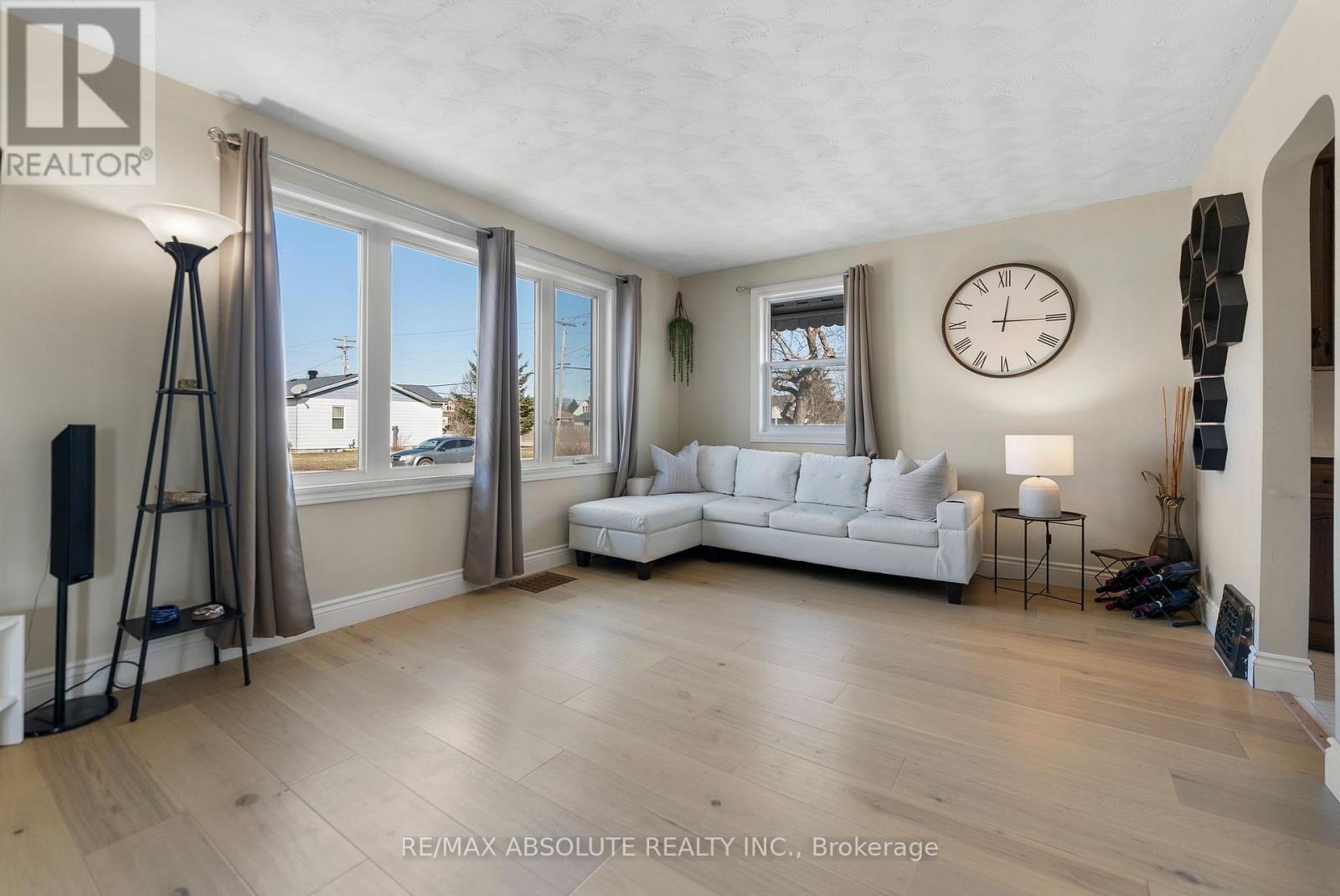 61 Third Avenue, Arnprior, ON - Indoor Photo Showing Other Room