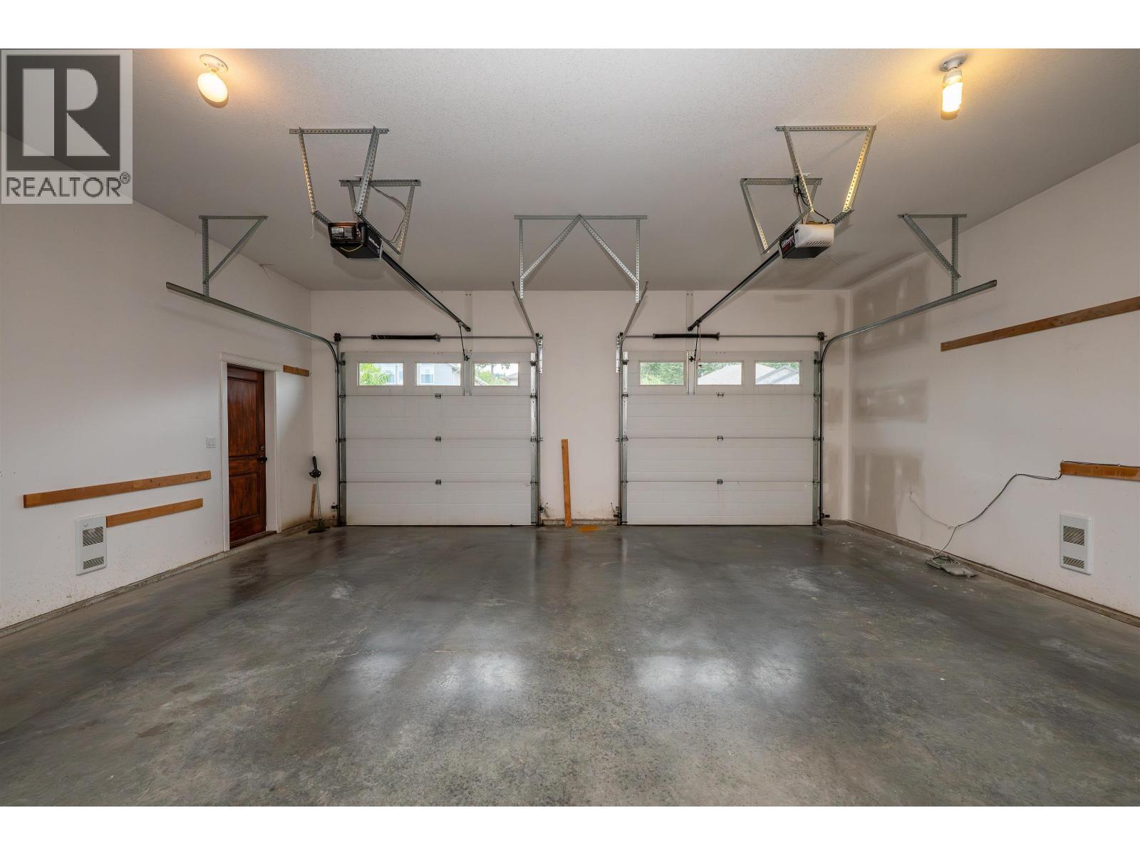 134 Eagle Crescent, Williams Lake, BC - Indoor Photo Showing Garage