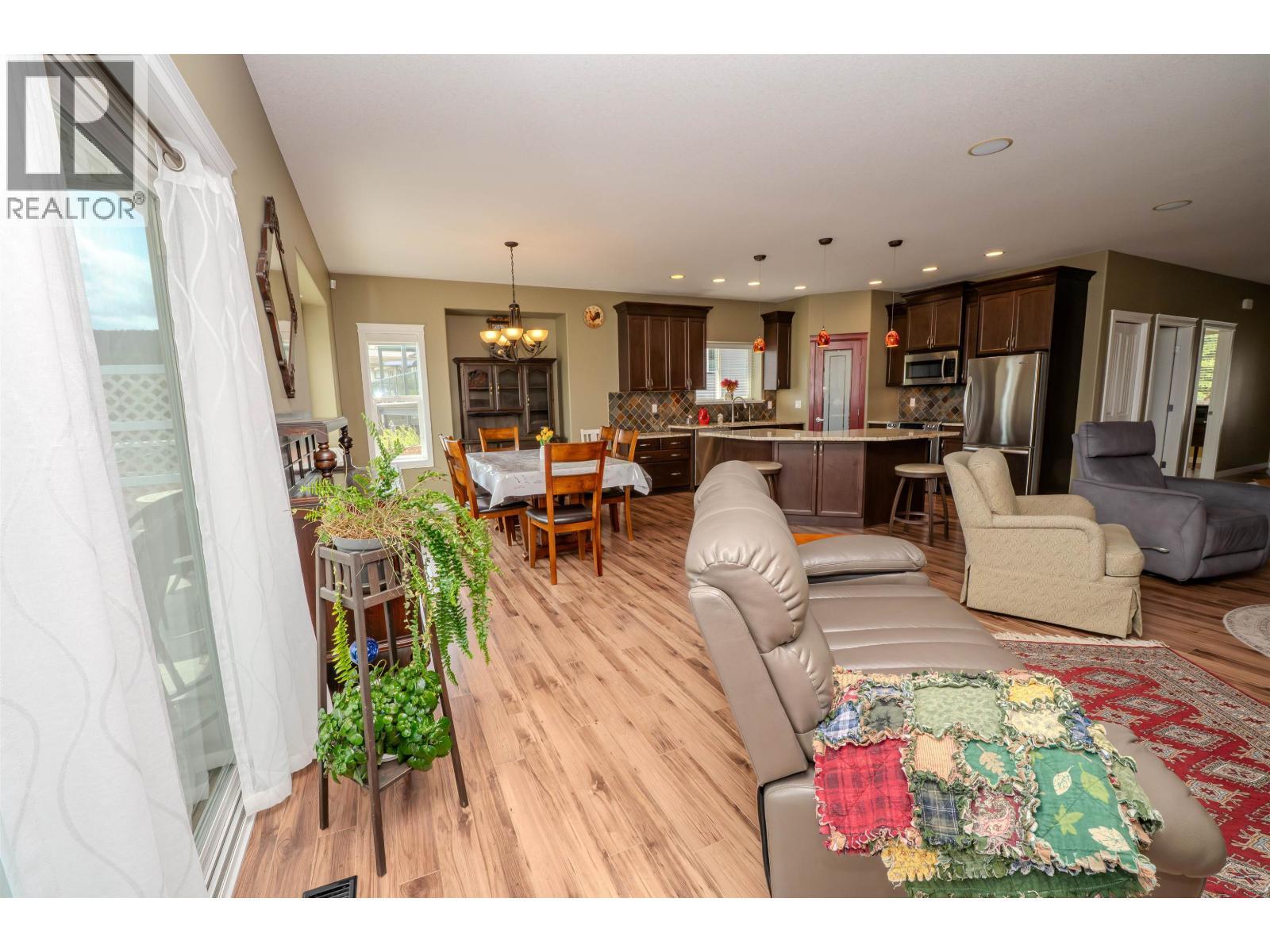 134 Eagle Crescent, Williams Lake, BC - Indoor Photo Showing Living Room