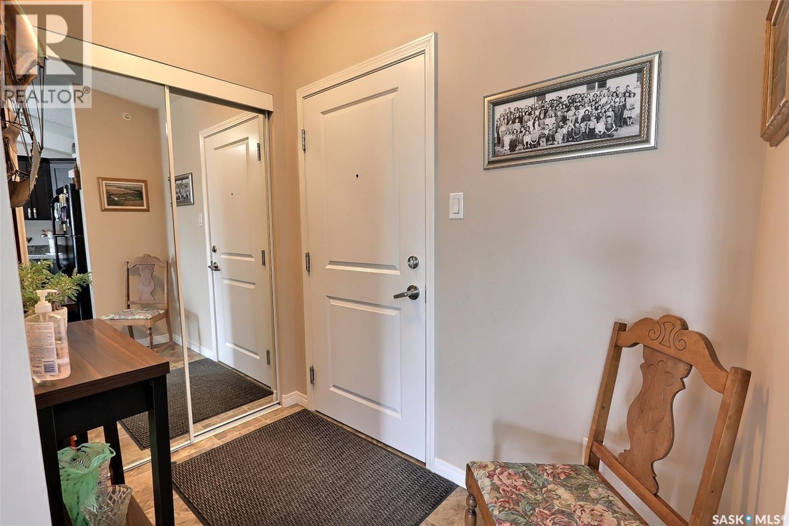 401 1501 15Th Street E, Prince Albert, SK - Indoor Photo Showing Other Room