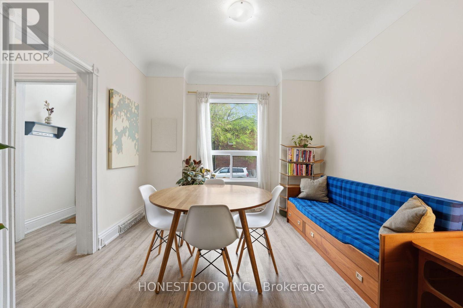 74 Tisdale Street N, Hamilton, ON - Indoor Photo Showing Dining Room