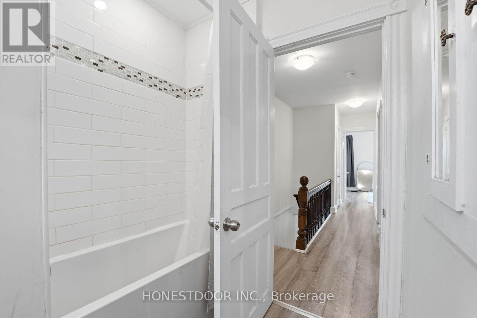 74 Tisdale Street N, Hamilton, ON - Indoor
