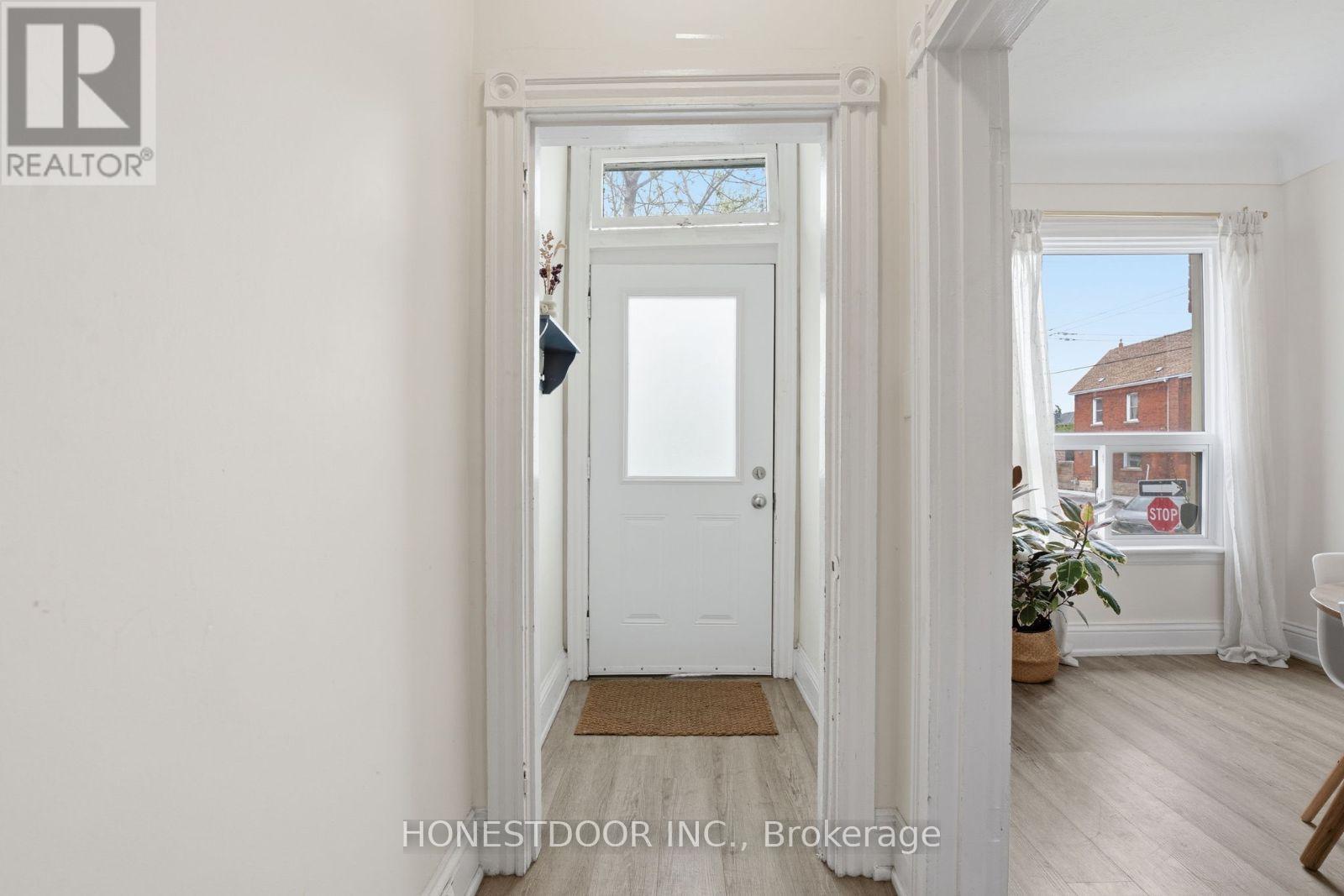 74 Tisdale Street N, Hamilton, ON - Indoor Photo Showing Other Room