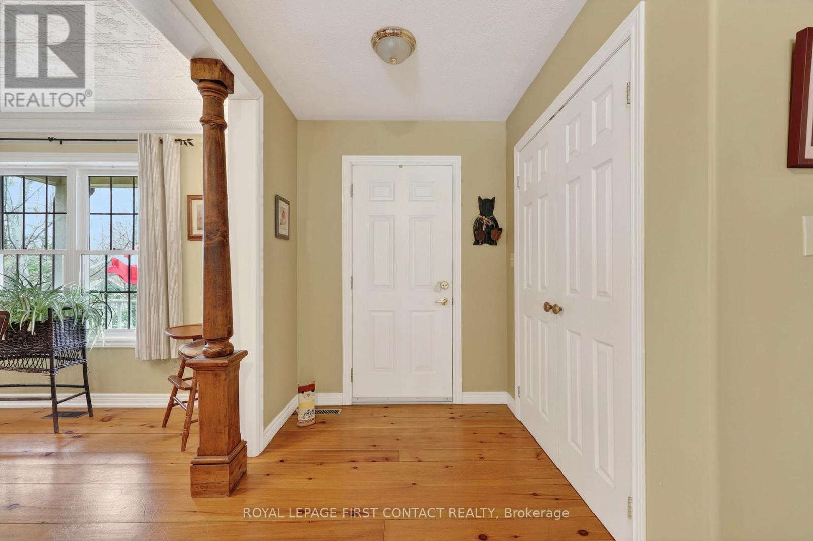 26 Paddy Dunn'S Circle, Springwater, ON - Indoor Photo Showing Other Room