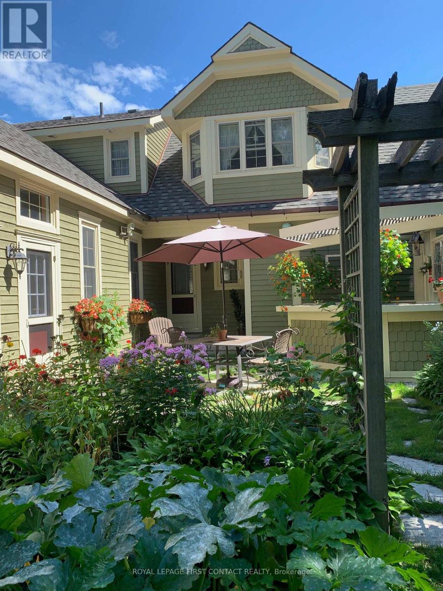 26 Paddy Dunn'S Circle, Springwater, ON - Outdoor