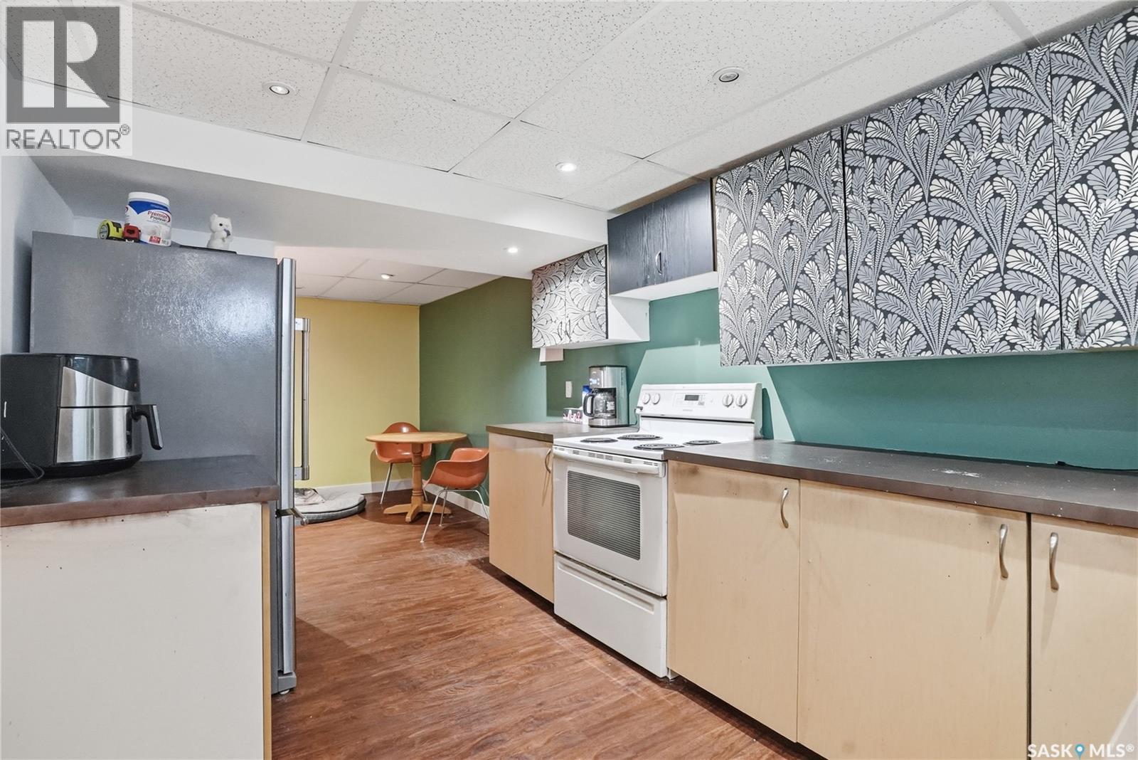 4 Dunning Crescent, Saskatoon, SK - Indoor Photo Showing Kitchen
