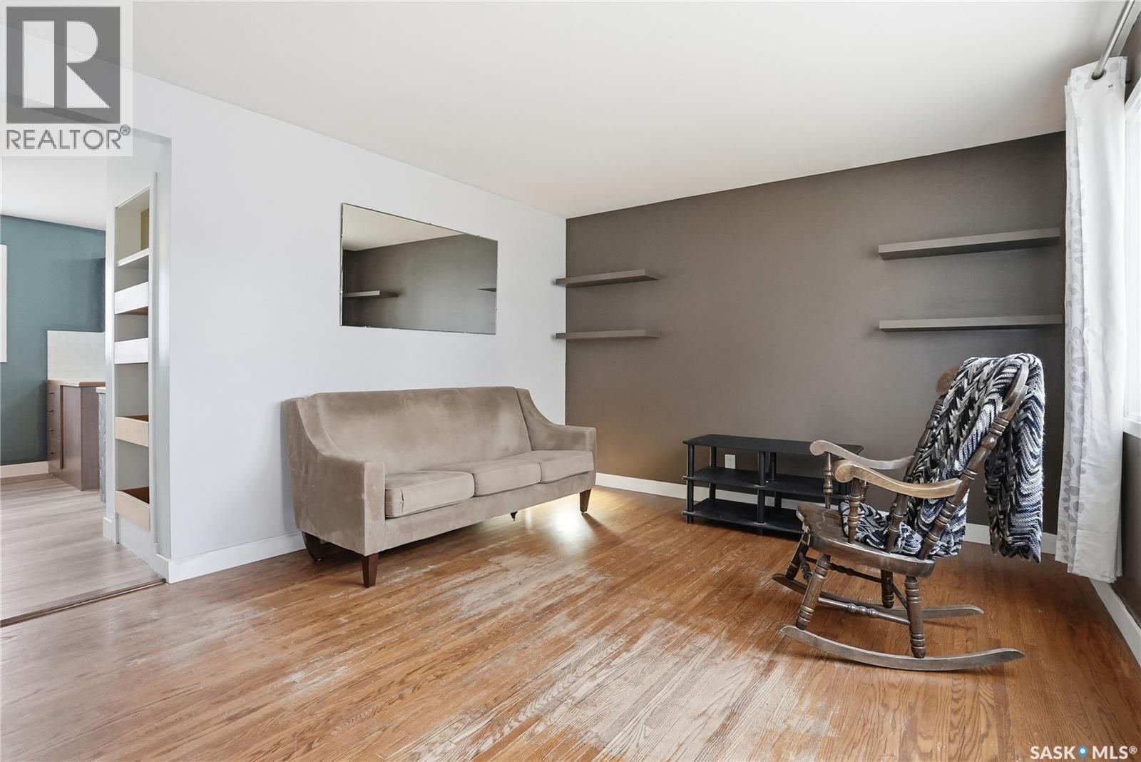 4 Dunning Crescent, Saskatoon, SK - Indoor