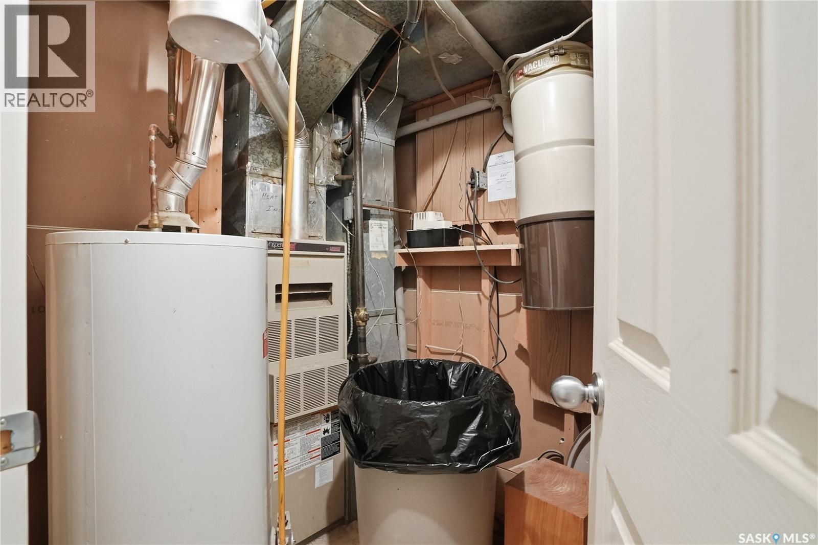 4 Dunning Crescent, Saskatoon, SK - Indoor Photo Showing Basement