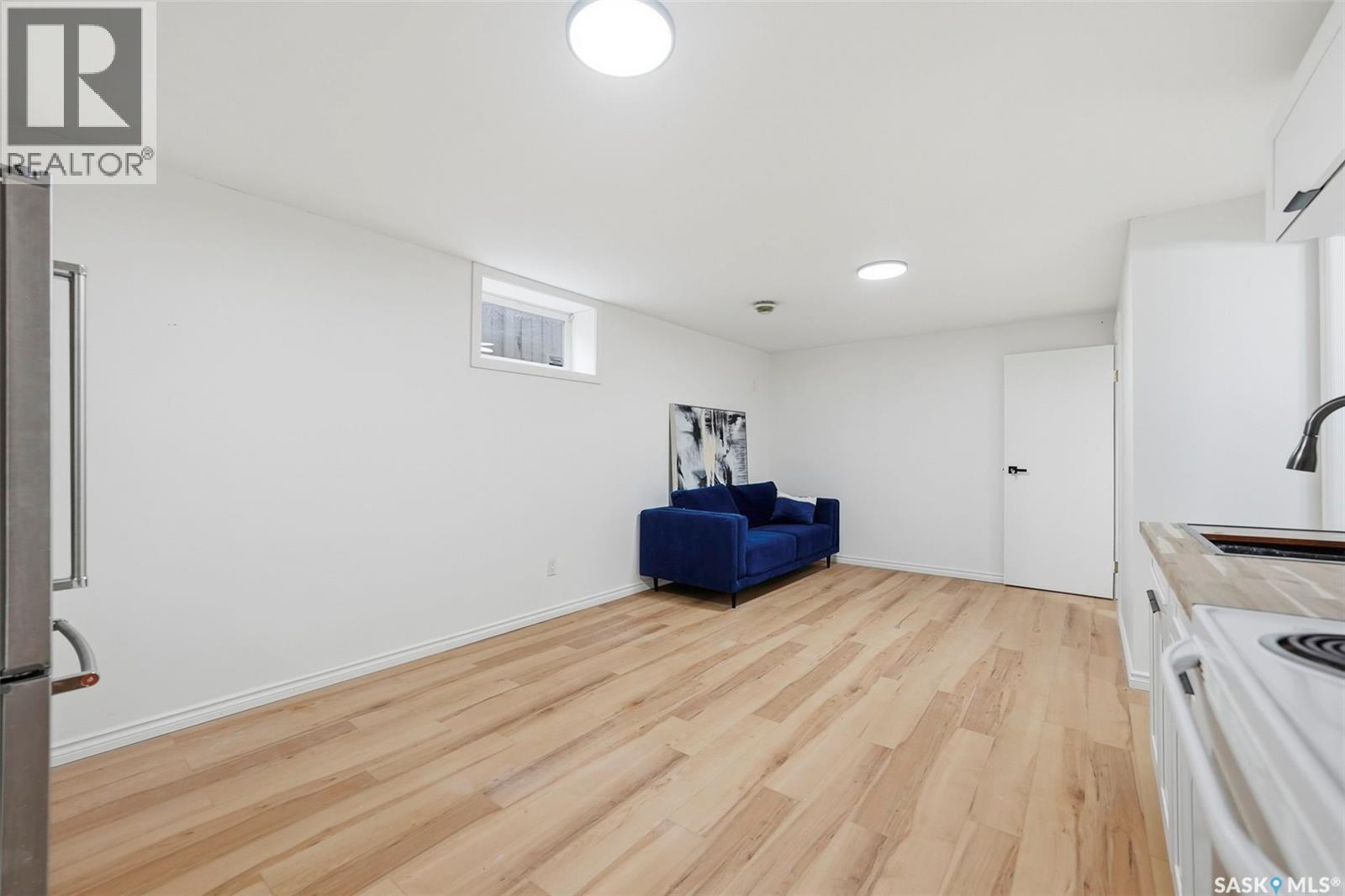 3581 33Rd Street W, Saskatoon, SK - Indoor Photo Showing Kitchen