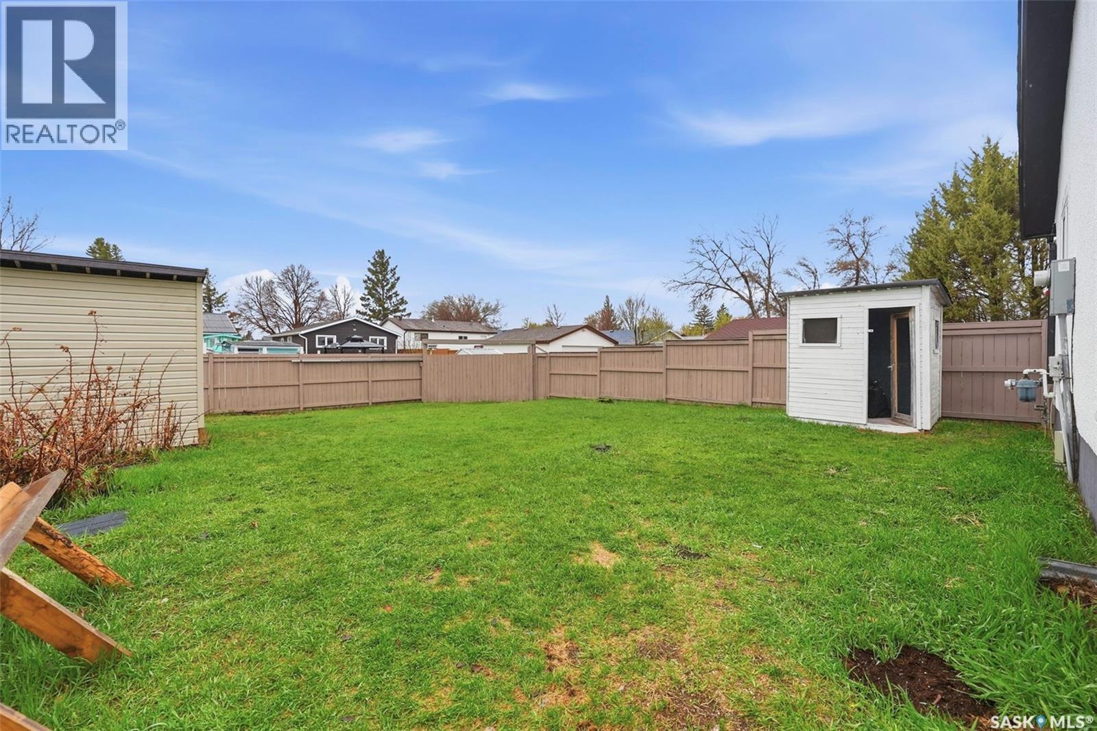 3581 33Rd Street W, Saskatoon, SK - Outdoor With Backyard
