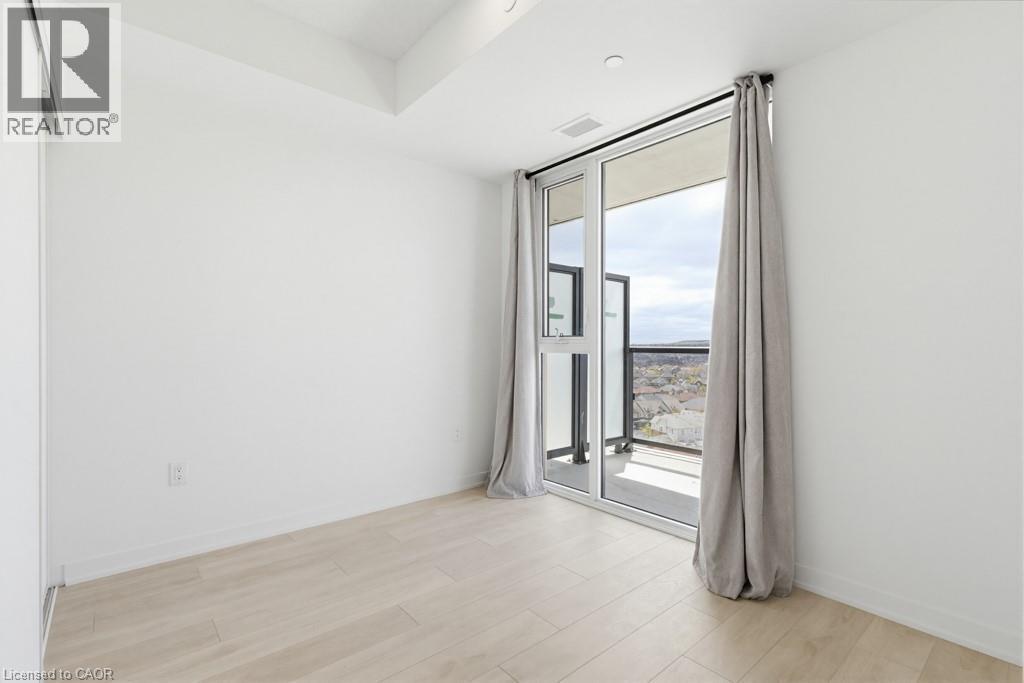 4878 Powers Common Unit# D1104, Burlington, ON - Indoor Photo Showing Other Room