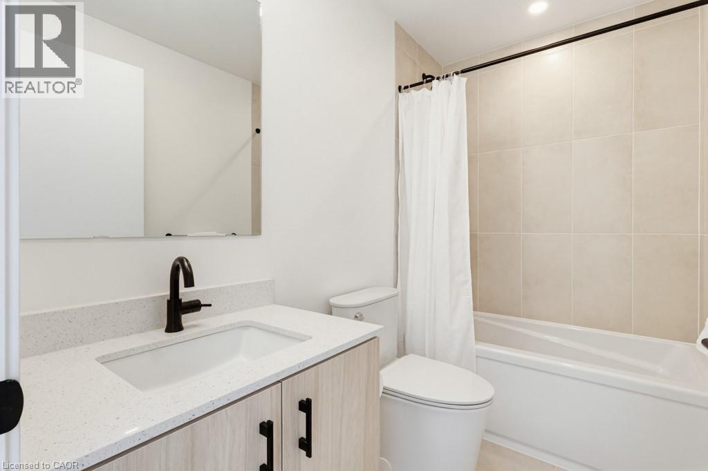 4878 Powers Common Unit# D1104, Burlington, ON - Indoor Photo Showing Bathroom