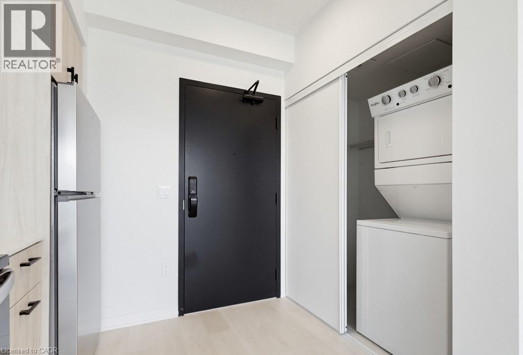 4878 Powers Common Unit# D1104, Burlington, ON - Indoor Photo Showing Laundry Room