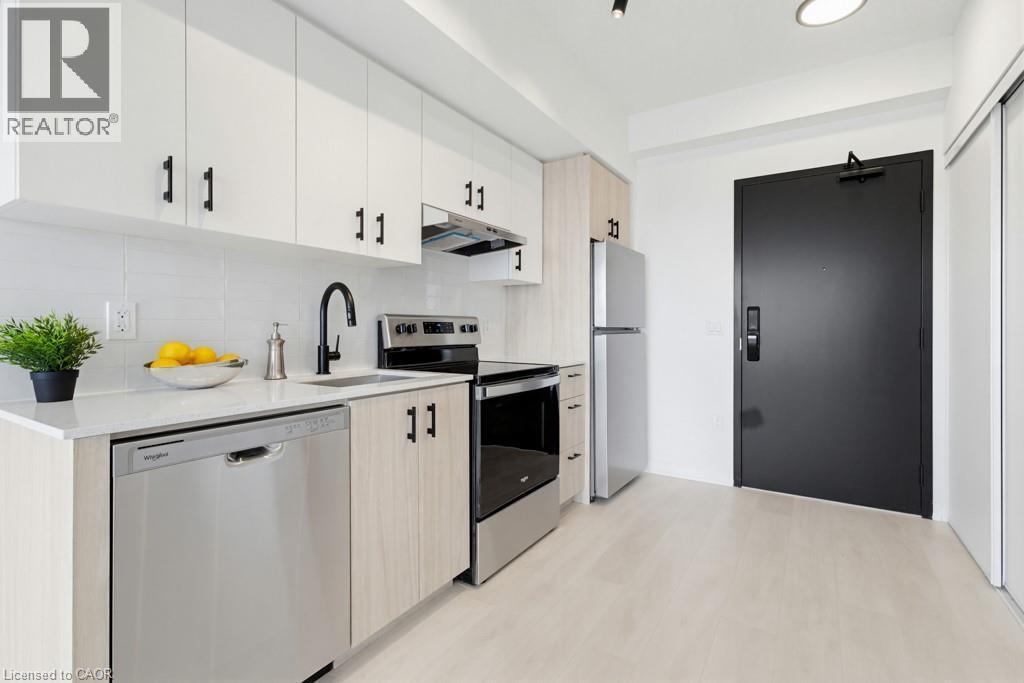 4878 Powers Common Unit# D1104, Burlington, ON - Indoor Photo Showing Kitchen
