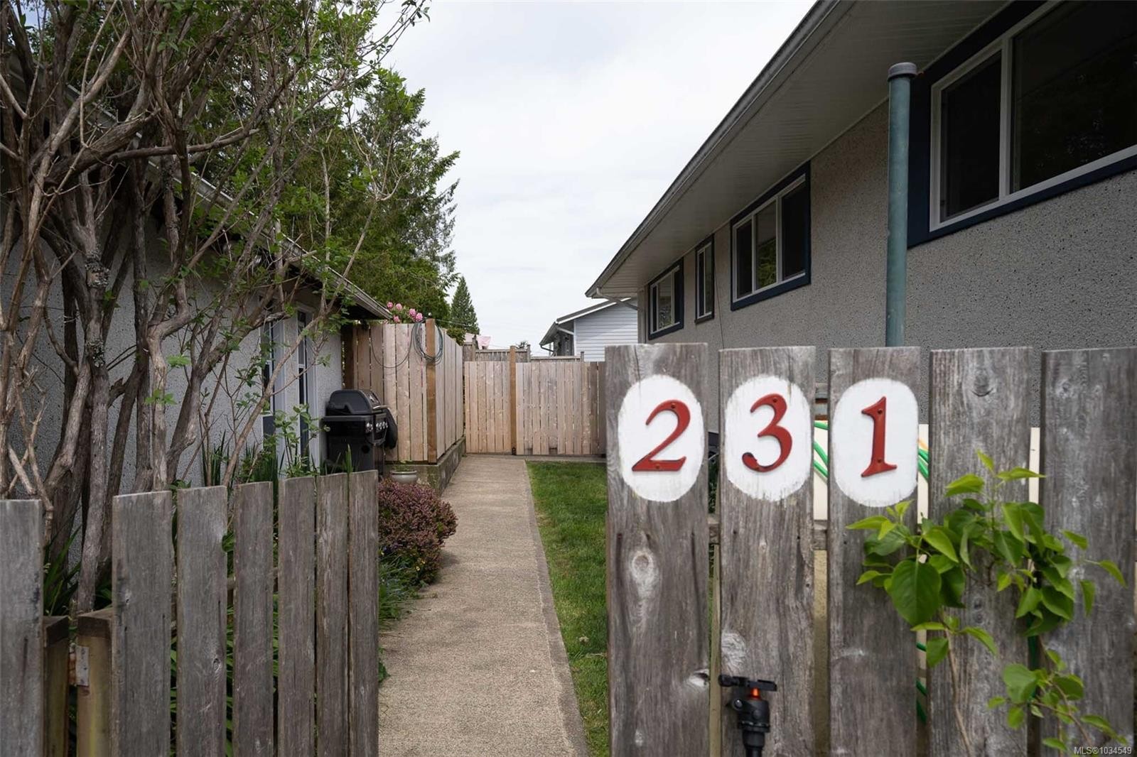 231 Otter St, Ucluelet, BC
