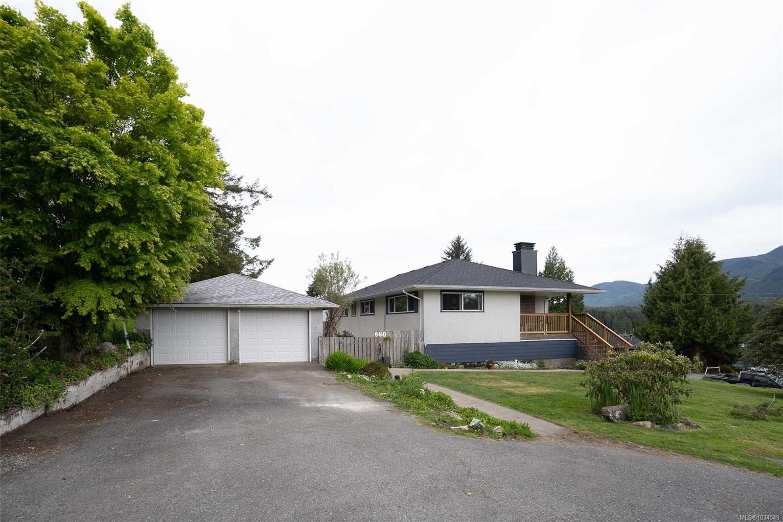 231 Otter St, Ucluelet, BC