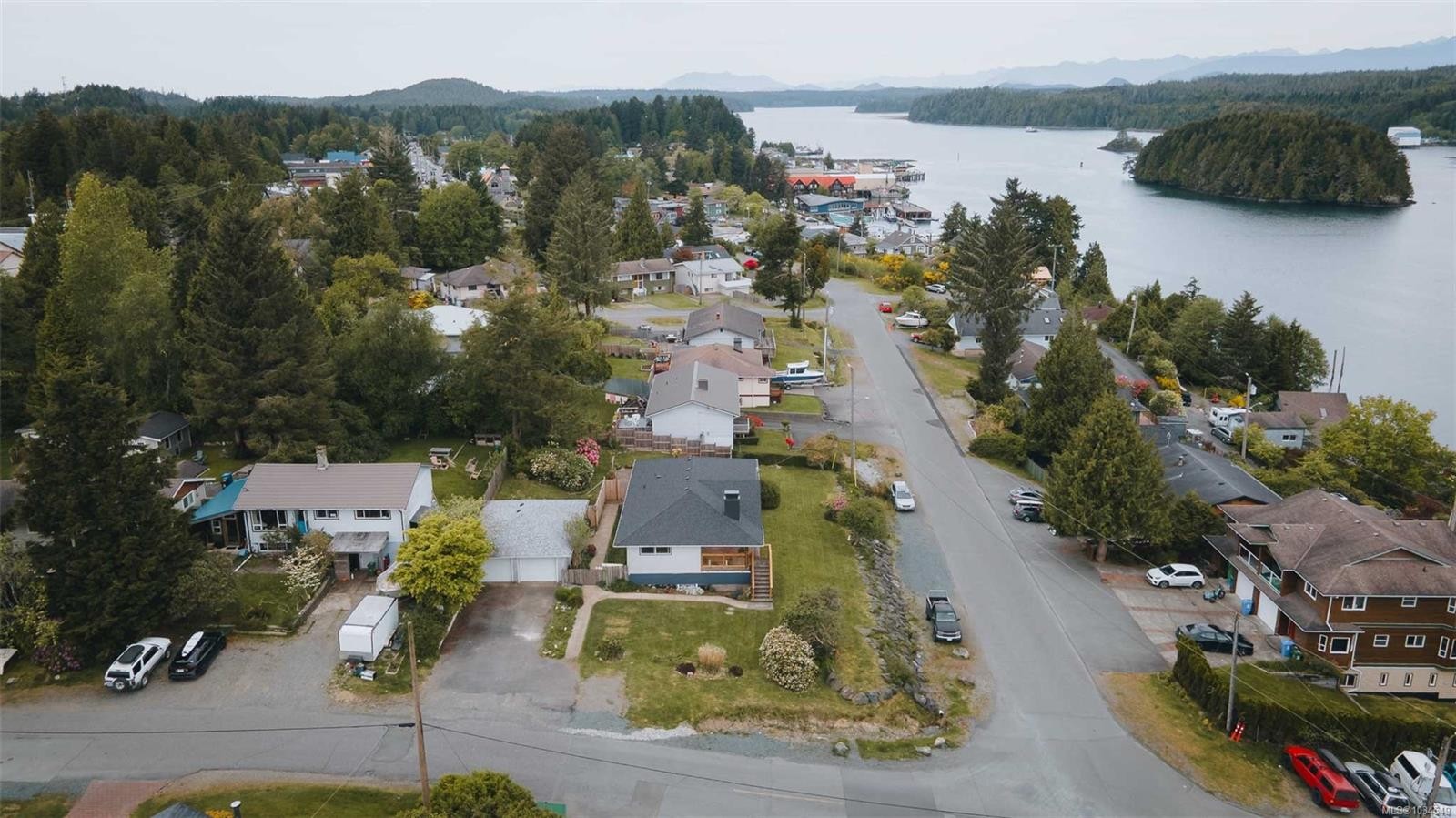 231 Otter St, Ucluelet, BC
