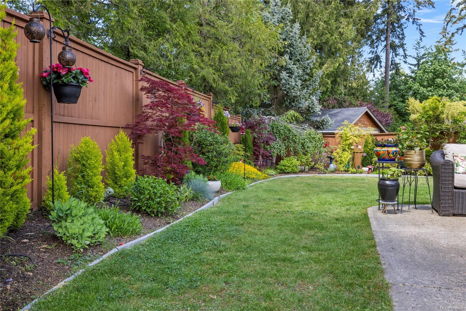 978 Cantebury Pl, Qualicum Beach, BC
