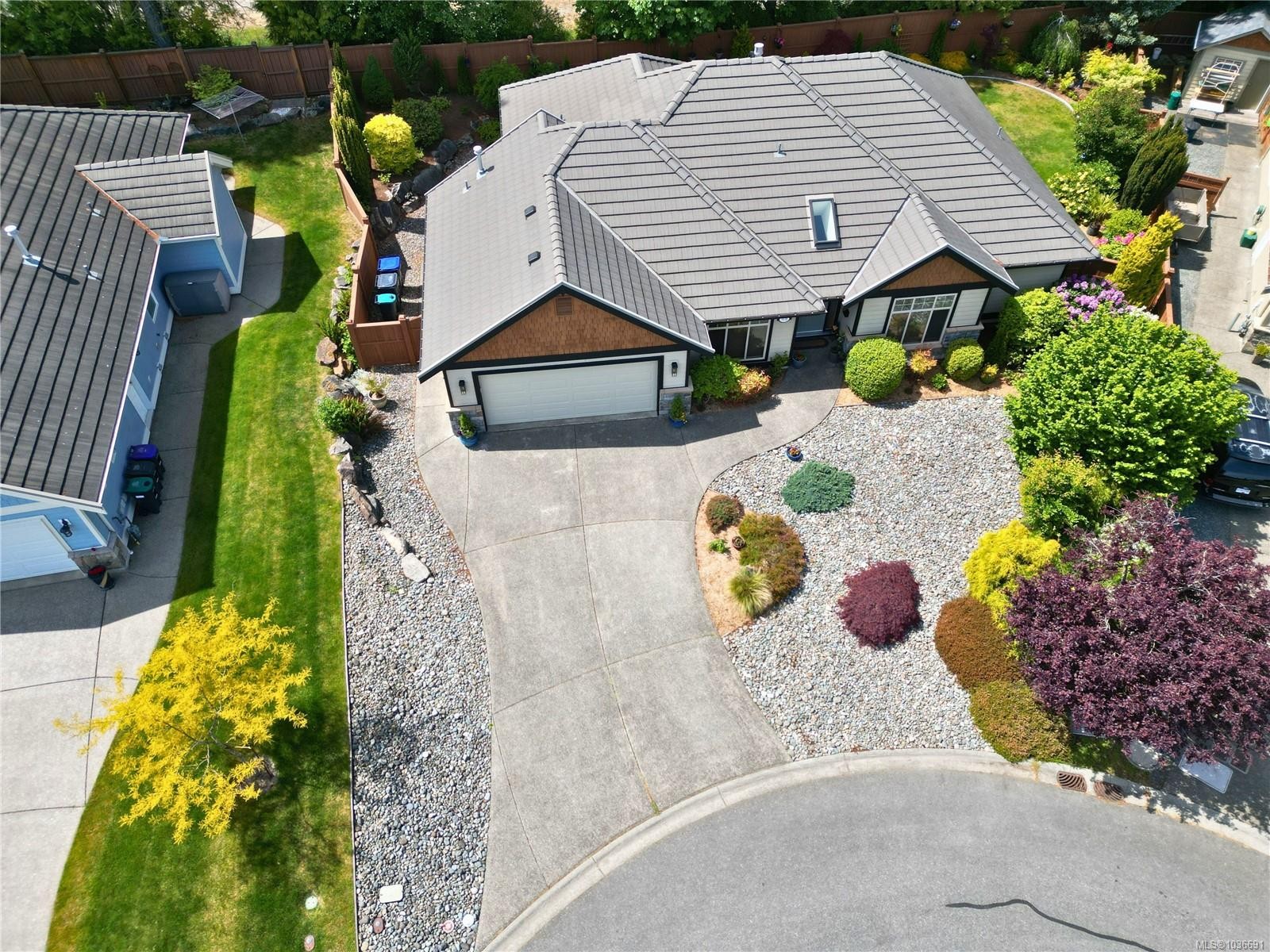 978 Cantebury Pl, Qualicum Beach, BC