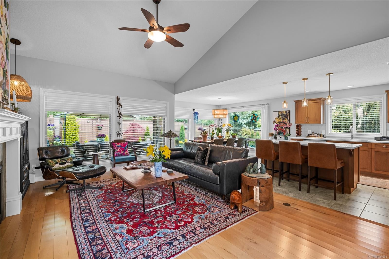 978 Cantebury Pl, Qualicum Beach, BC