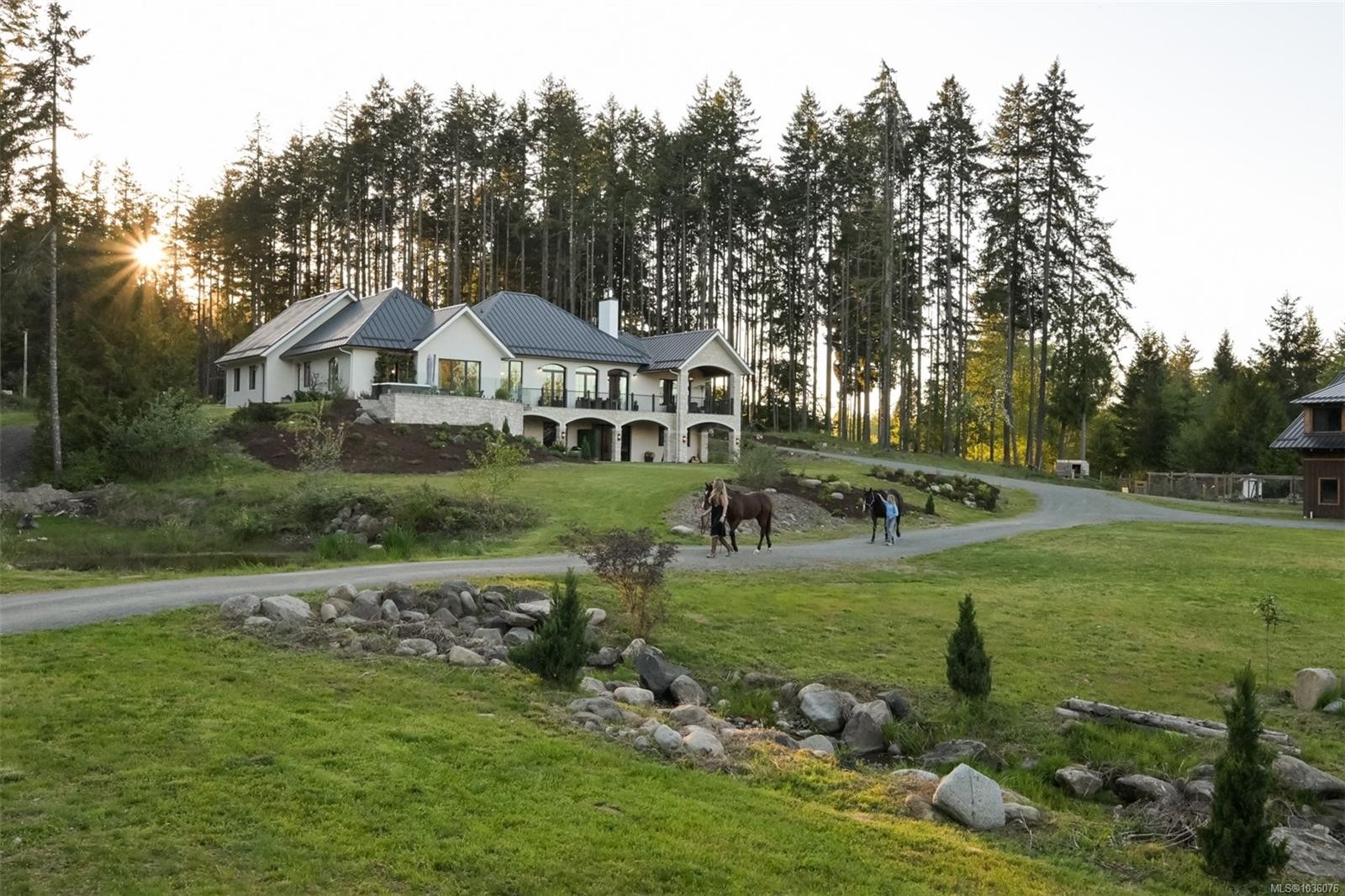 4939 Waters Rd, Duncan, BC