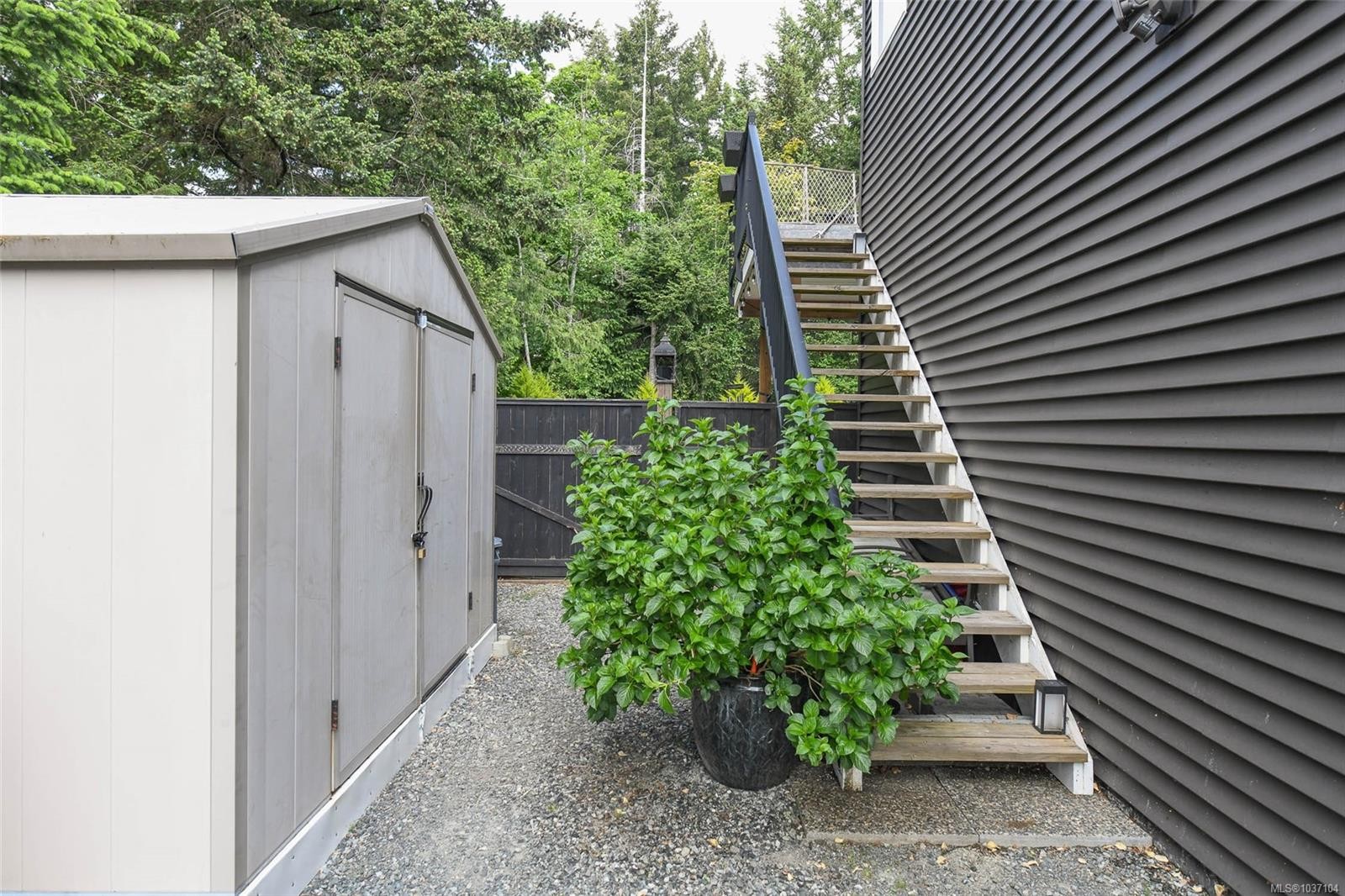 2126 Cypress Rd, Comox, BC