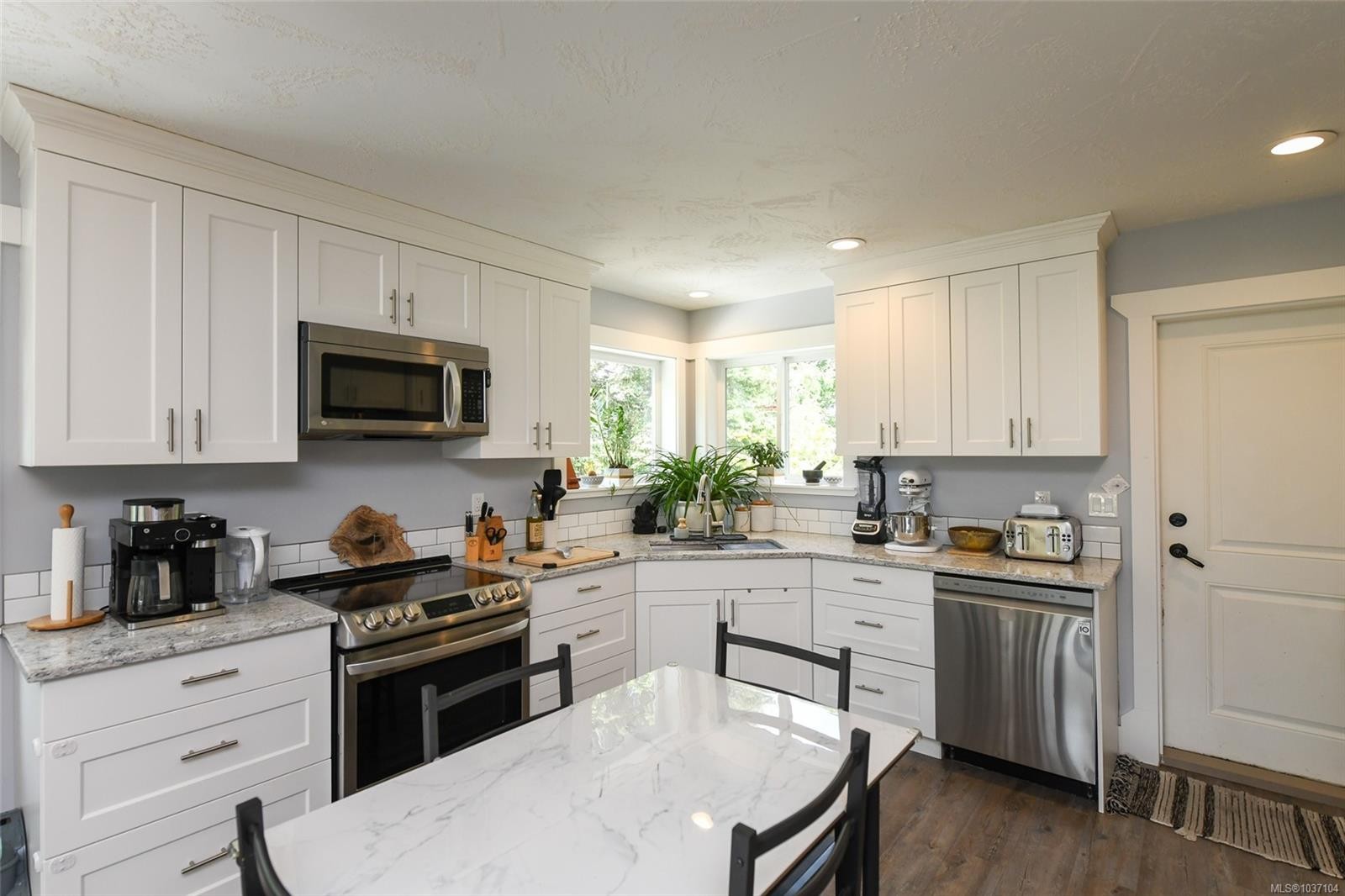 2126 Cypress Rd, Comox, BC