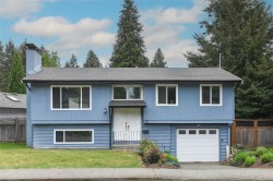 30 Rod & Gun Rd Courtenay, BC V9N 3M9
