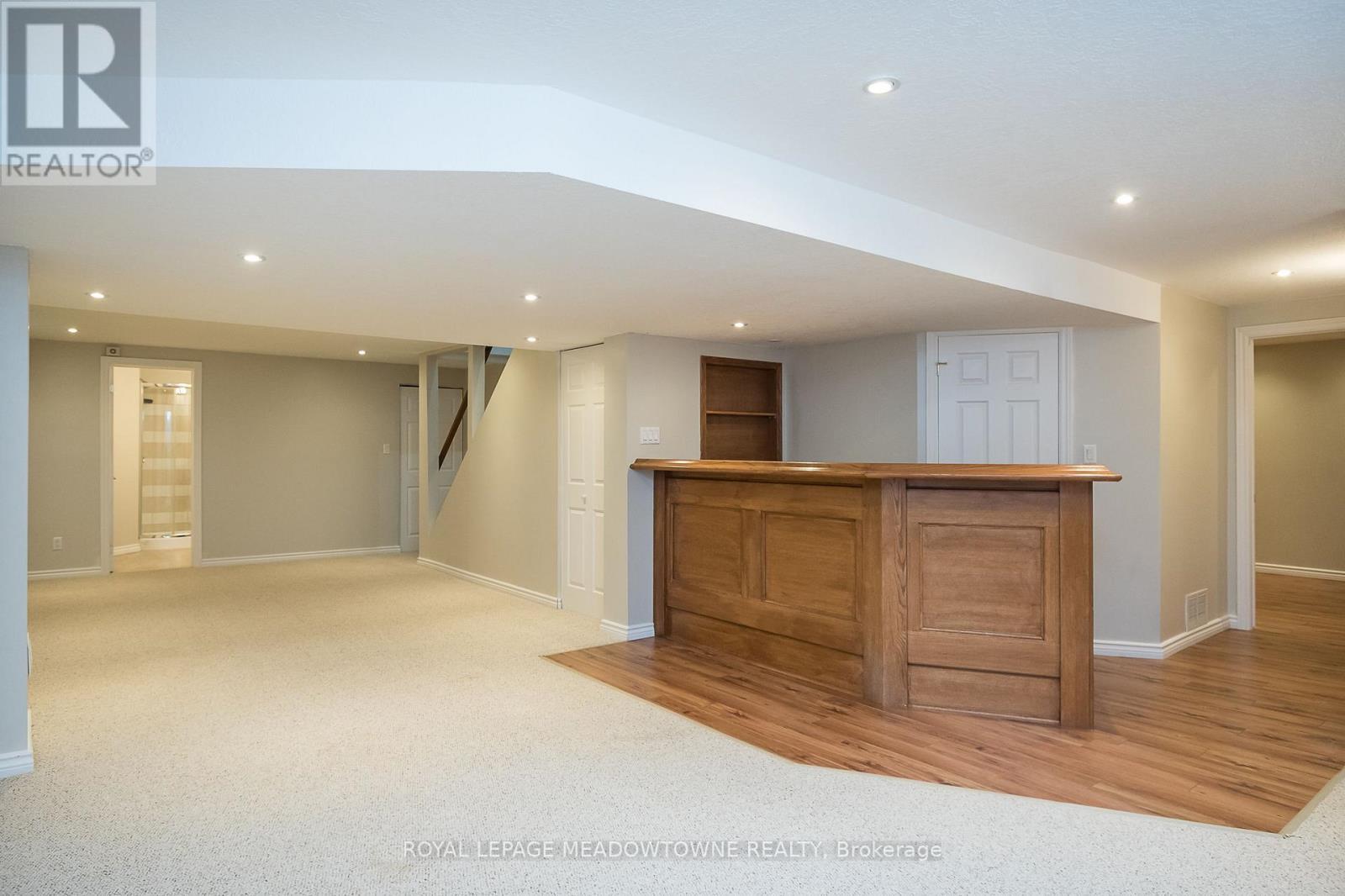 Ready for entertaining with the wet bar - 23 Baggs Crescent, Cambridge, ON - Indoor