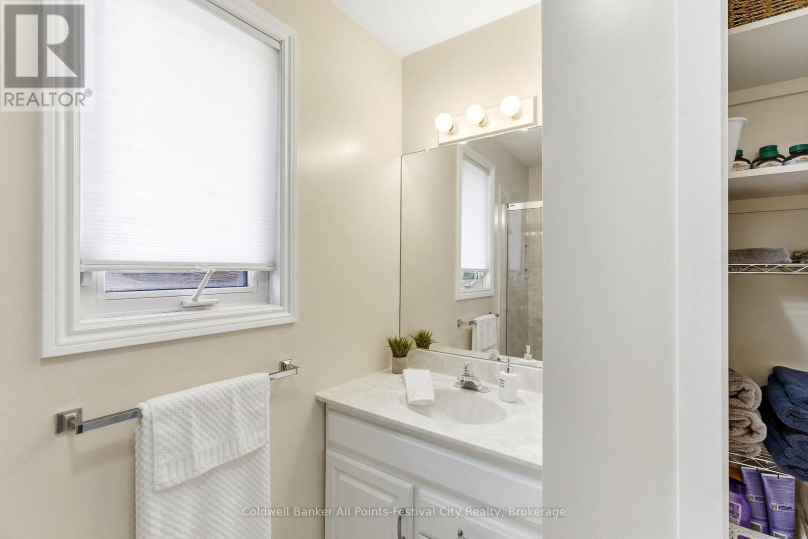 125 Picton Street E, Goderich (Goderich (Town)), ON - Indoor Photo Showing Bathroom