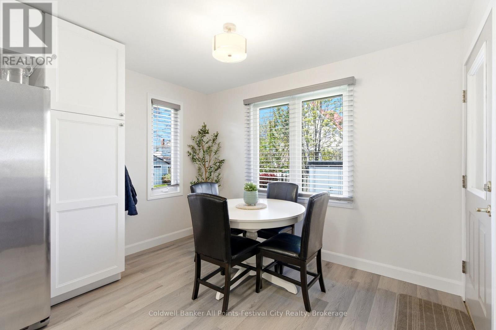 125 Picton Street E, Goderich (Goderich (Town)), ON - Indoor Photo Showing Dining Room
