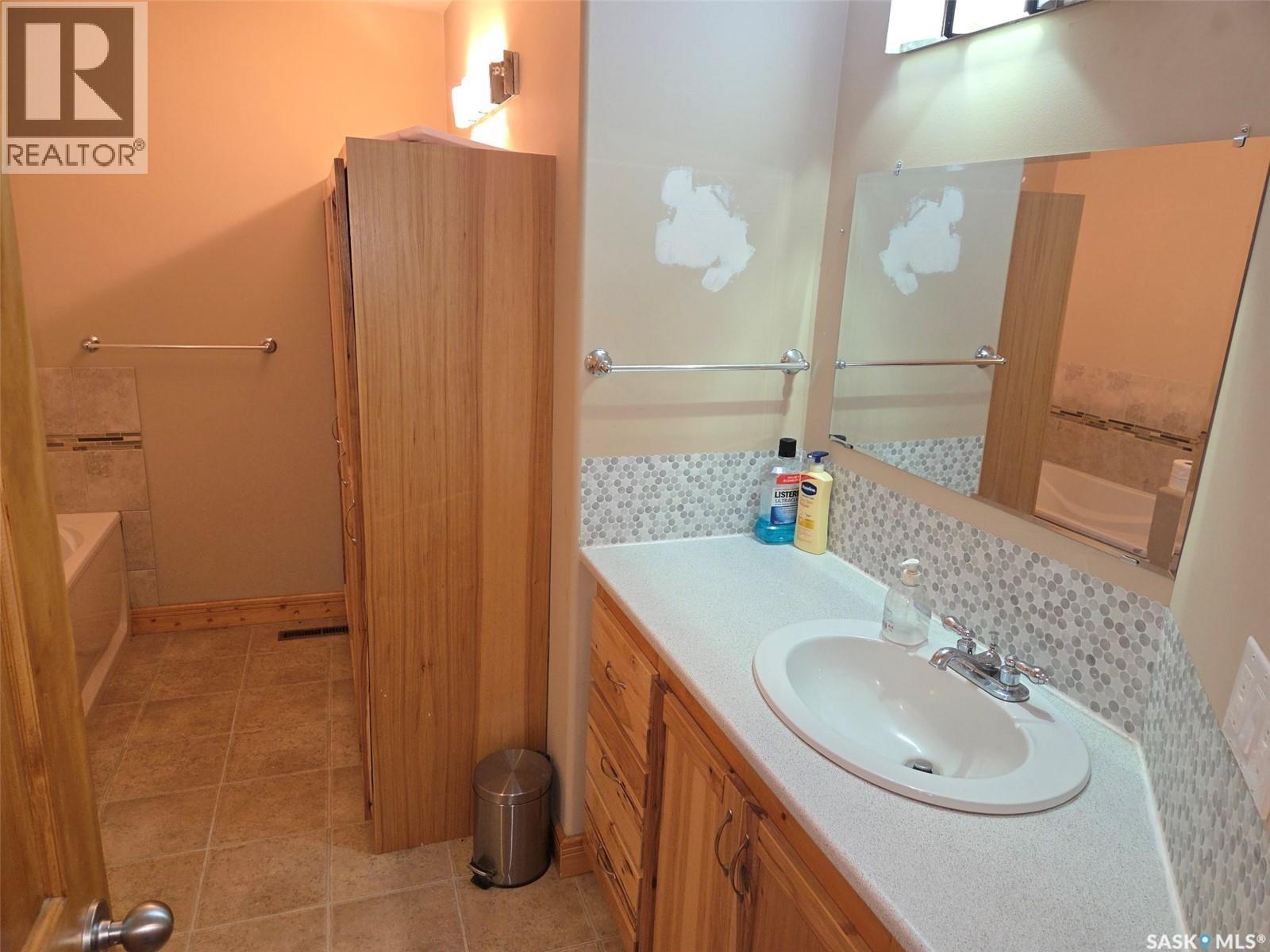 111 Centre Street, St.Benedict, SK - Indoor Photo Showing Bathroom