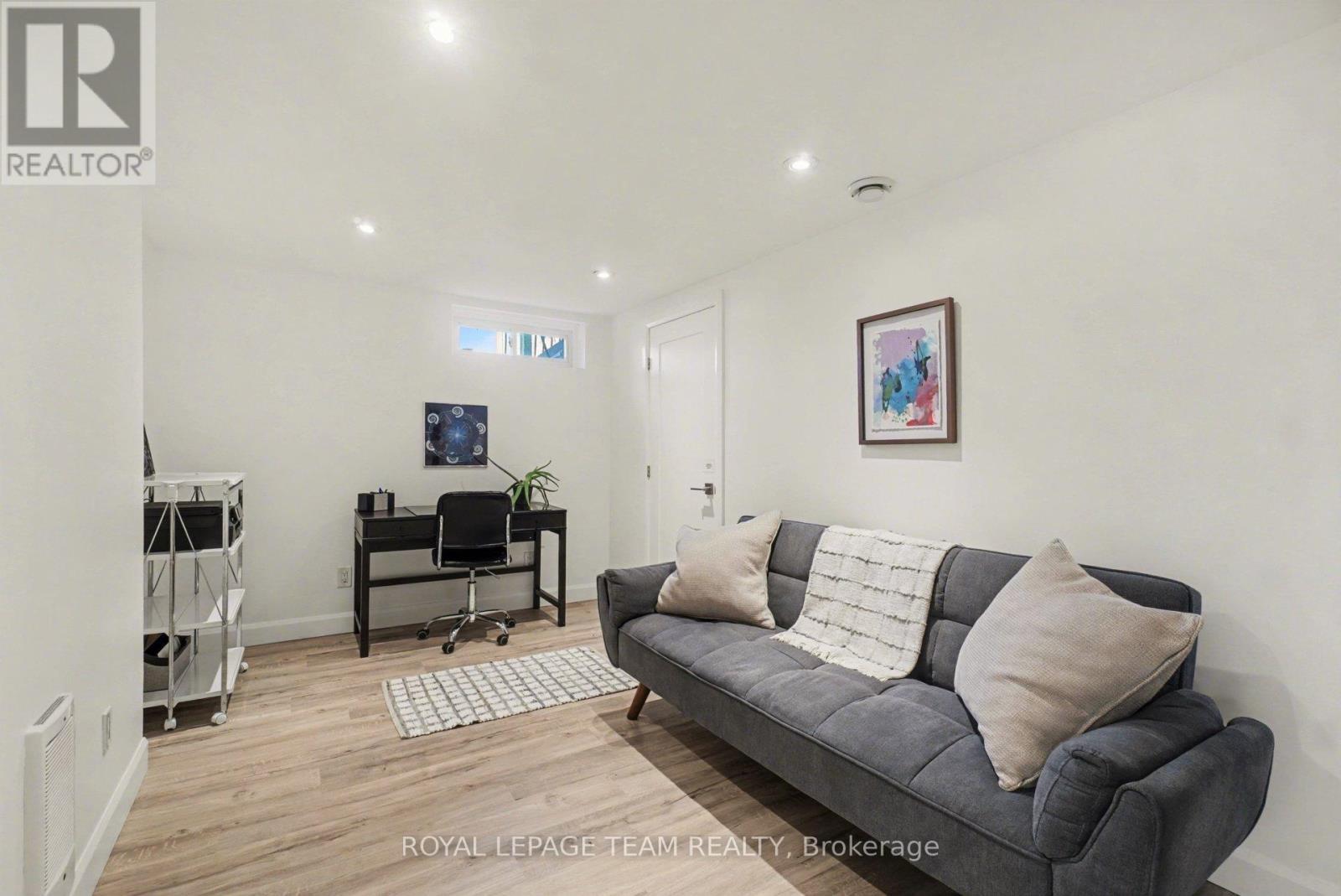 2149 Dublin Avenue, Ottawa, ON - Indoor